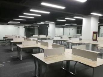 深圳辦公家具一站式采購(gòu) 廠家直銷(xiāo)辦公桌椅、電腦桌、經(jīng)理桌、老板桌及家居飾品
